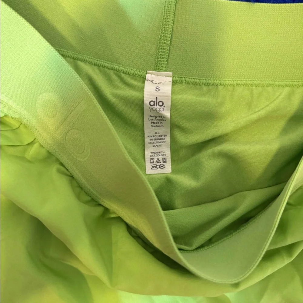 ALO Yoga Neon Yellow Pleated Skater Skirt/Skort Size Small NWOT